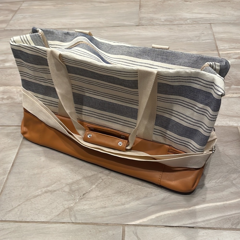 Striped Weekender Bag - Picture 2 of 2